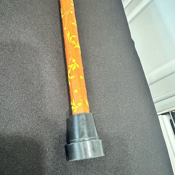 Custom Made Brass Handle Floral Vintage Walking Cane Black Tip 31” tall - Picture 4 of 9